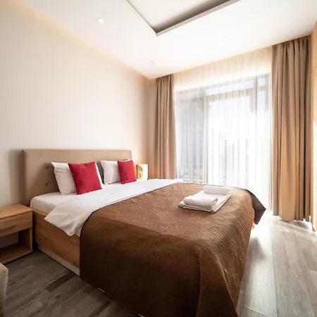 Premier 1 - Milmari Apartment